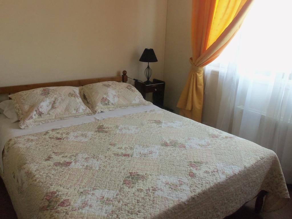 Hostal Joshiken Punta Arenas Zewnętrze zdjęcie