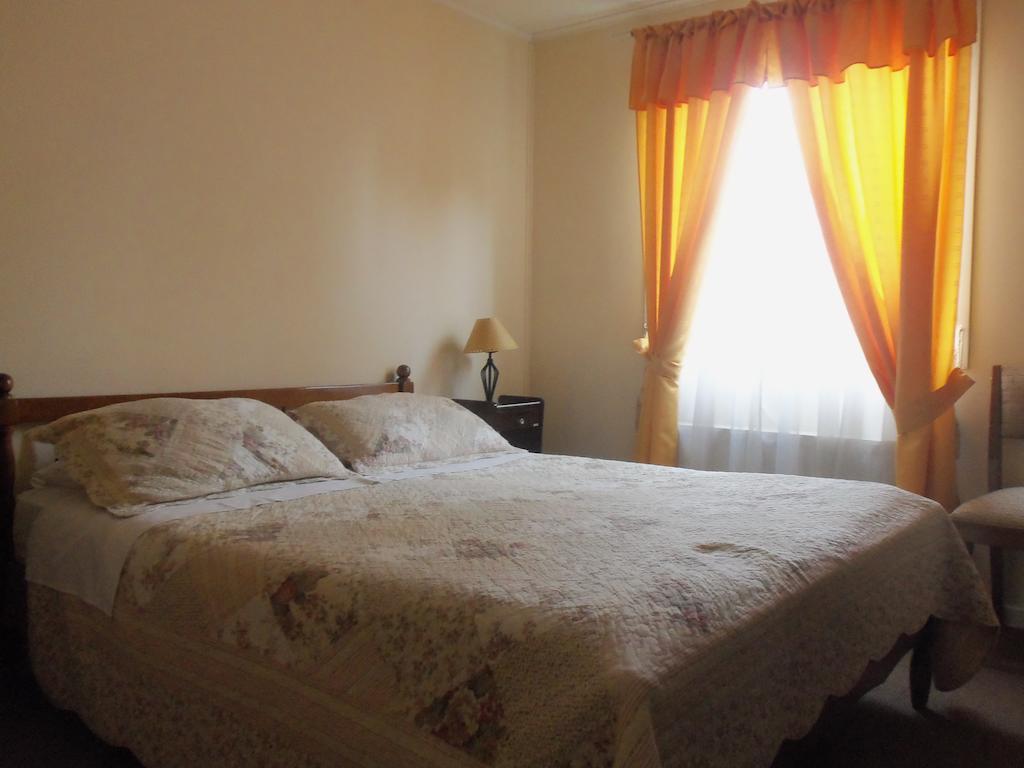 Hostal Joshiken Punta Arenas Zewnętrze zdjęcie